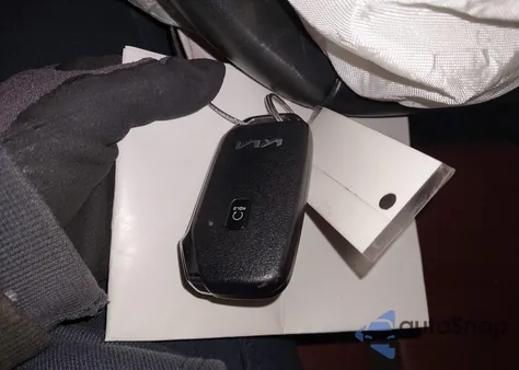 2023 Kia K5 Gt-Line z USA, uszkodzony, nr VIN 5XXG64J29PG189745